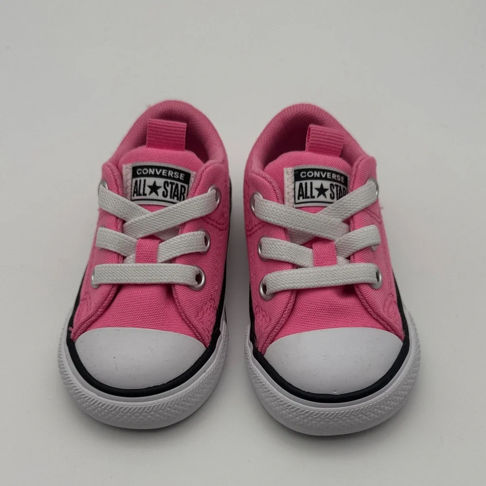 Converse Baby Sneakers‎ in Pink and White sz 4
